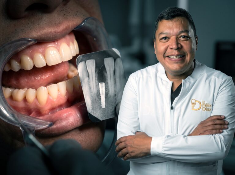 Dr. Félix Díaz junto a una radiografía de implante dental en diente frontal inferior, Caracas